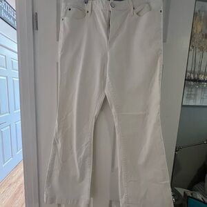 Elegant White Flare Jeans for Women